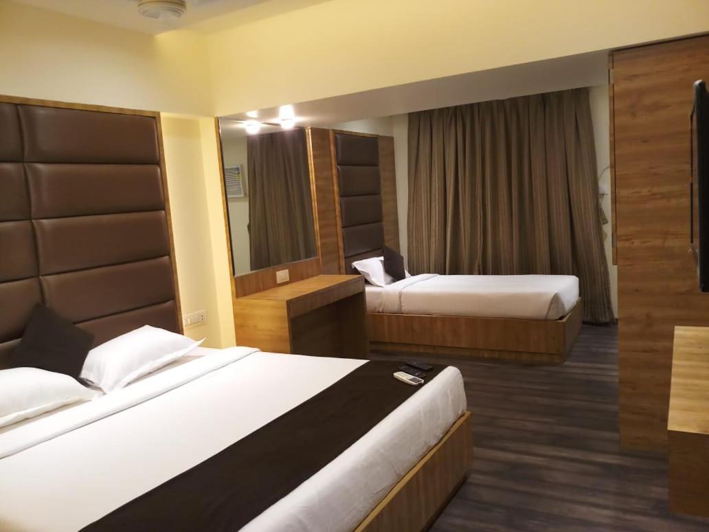 Hotel Heritage Dakshin Наві-Мумбаї Екстер'єр фото